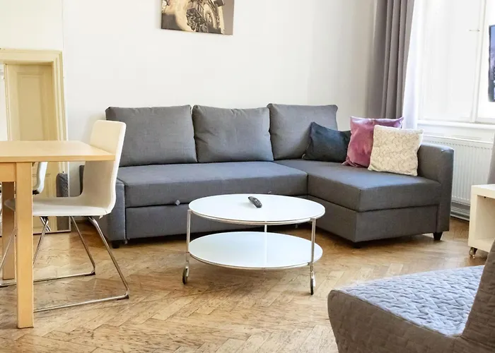 In Mala Strana - 10 Minutes From Charles Bridge דירה פראג