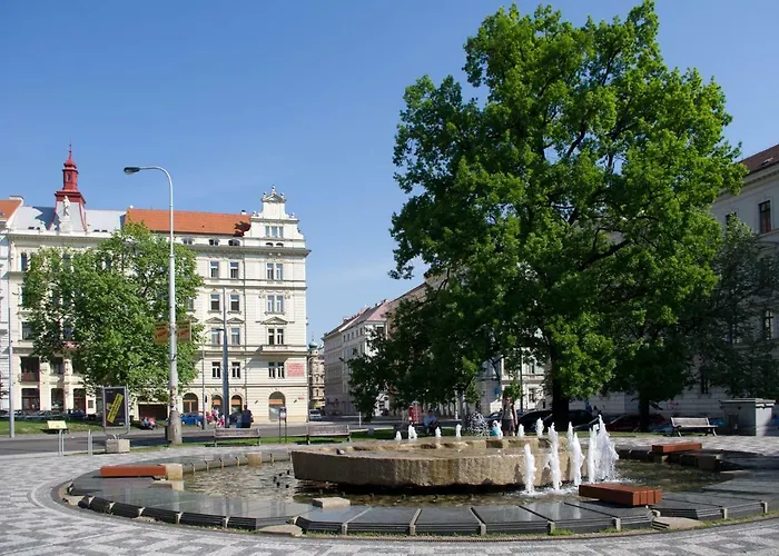 In Mala Strana - 10 Minutes From Charles Bridge *
