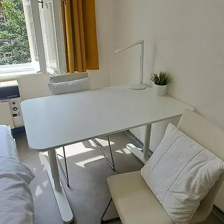 Apartments In Mala Strana - 10 Minutes From Charles Bridge Apartment Prag