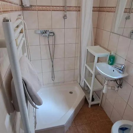 Apartments In Mala Strana - 10 Minutes From Charles Bridge * Prag