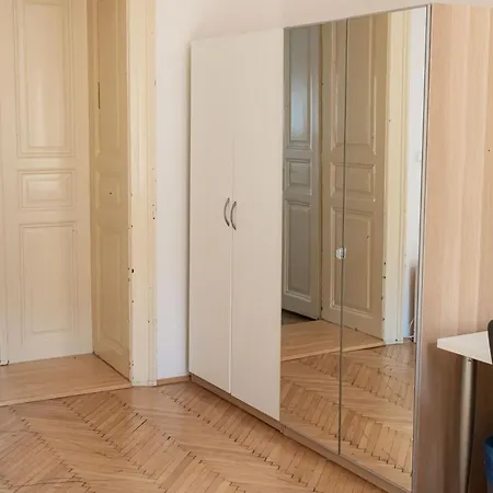 Apartments In Mala Strana - 10 Minutes From Charles Bridge Apartment Prag