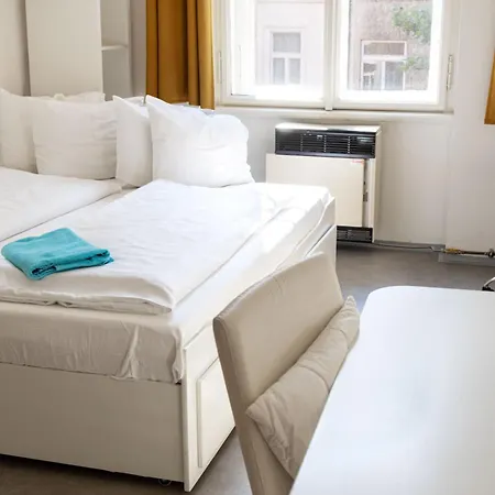 Apartments In Mala Strana - 10 Minutes From Charles Bridge Prag