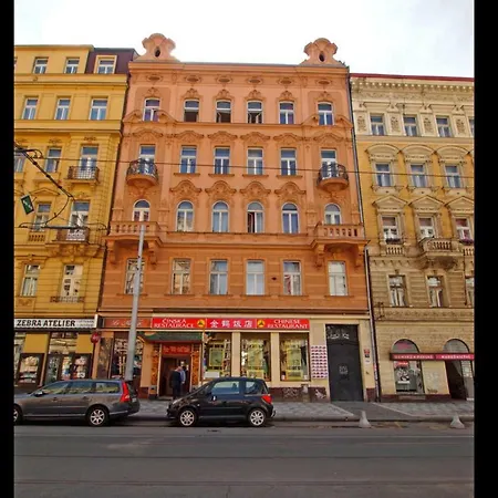 Apartments In Mala Strana - 10 Minutes From Charles Bridge * Prag