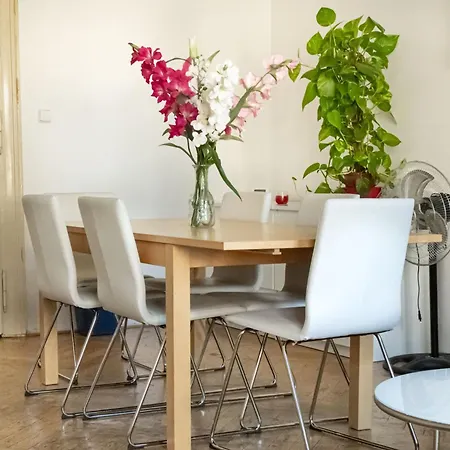 Apartment-hotels Rentego Appartement *
