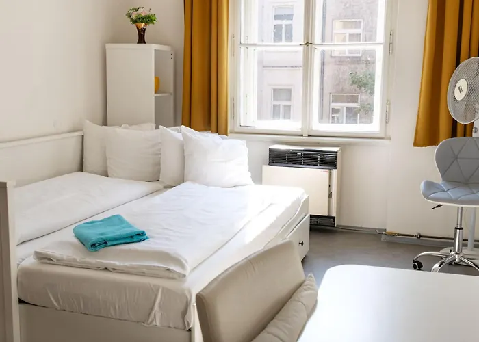 Apartments In Mala Strana - 10 Minutes From Charles Bridge Apartment