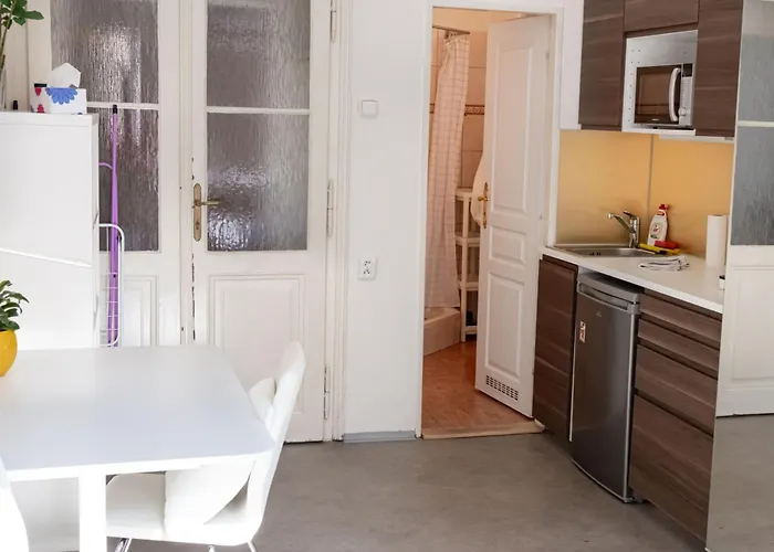 Apartments In Mala Strana - 10 Minutes From Charles Bridge Prag