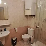 דירה In Mala Strana - 10 Minutes From Charles Bridge *