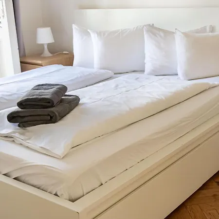 In Mala Strana - 10 Minutes From Charles Bridge * Praha